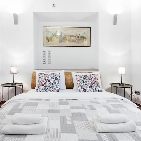 Saint Ignoto Bright And Cosy By Reside Baltic *