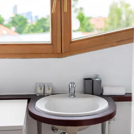 Saint Ignoto Bright And Cosy By Reside Baltic