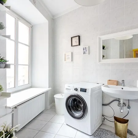 Saint Ignoto Bright And Cosy By Reside Baltic *